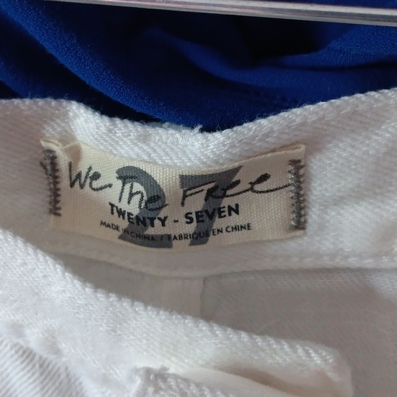 We The Free People Loving Good Vibrations Distressed Shorts NWT 27 - Picture 4 of 14